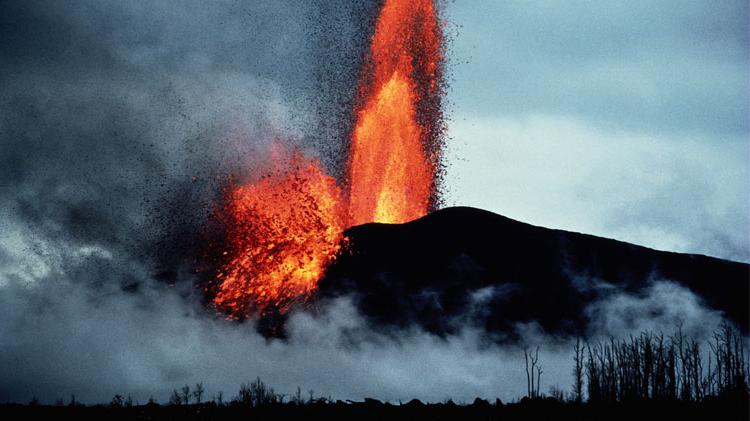 火山喷发.